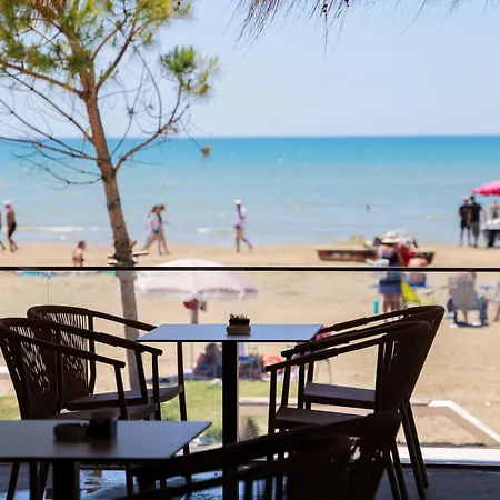 Toro Beachfront