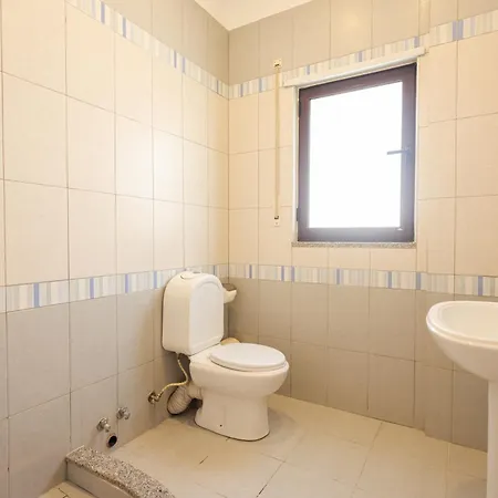 Toro Beachfront מלון 4*
