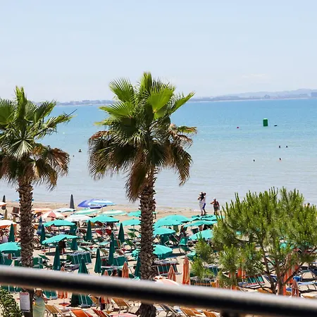 Toro Beachfront דורס