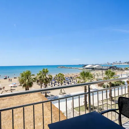 מלון Toro Beachfront דורס